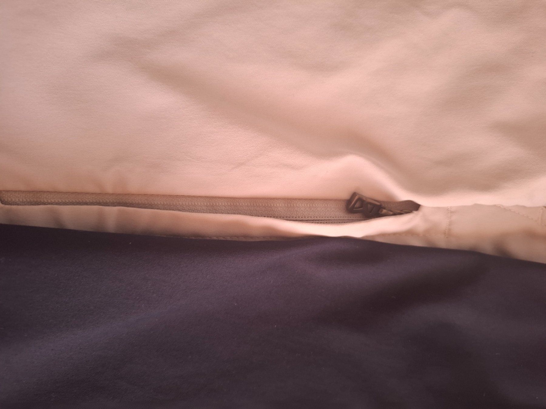 Bogner Pantaloni: Bogner Golfshorts beige und dunkelblau – Usato da Freienstein venduto da Flyfish3 2