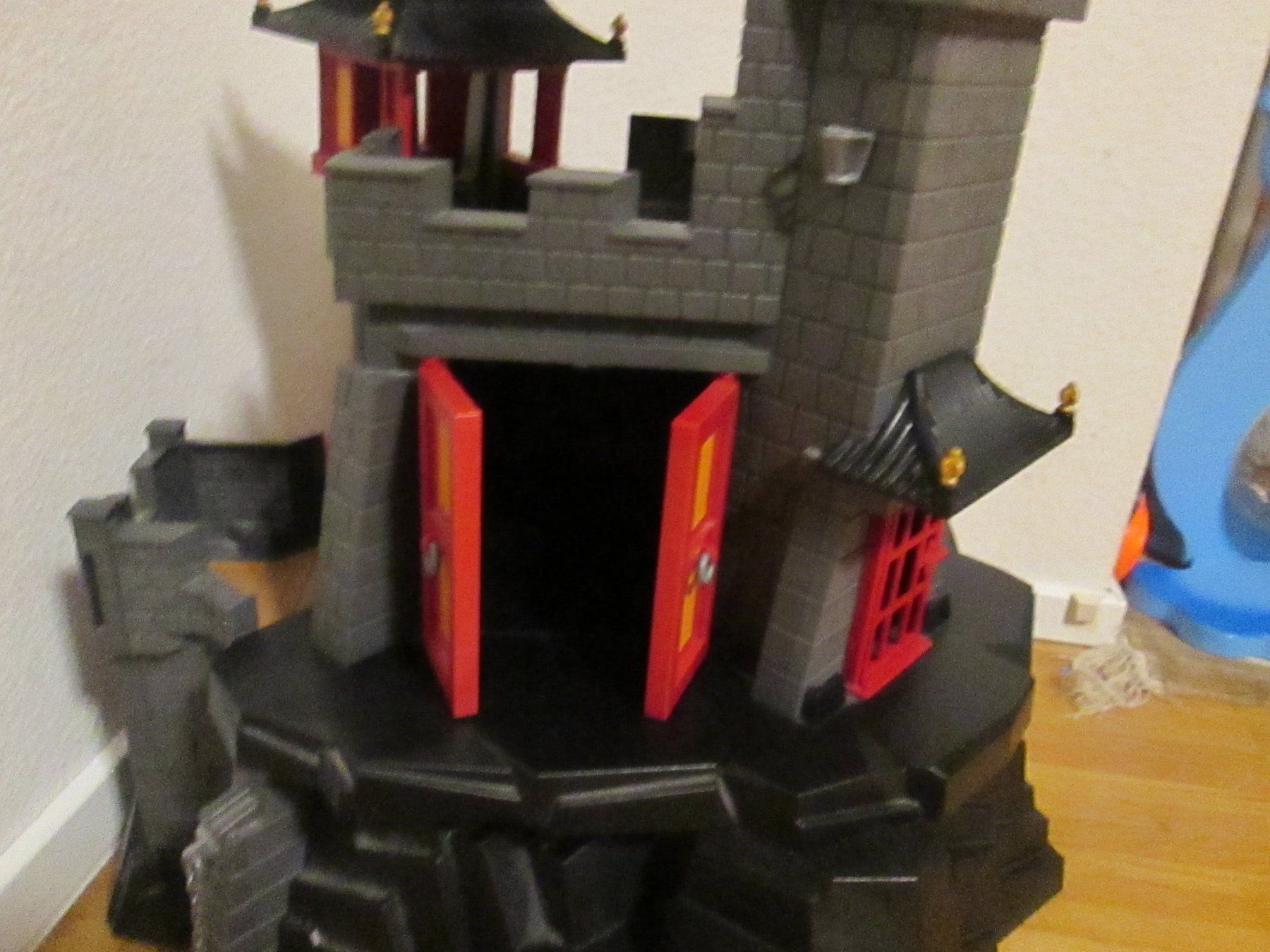 Playmobil Casette per bambini: Playmobil Drachenburg – Usato da St. Niklausen LU venduto da Kamelo 4