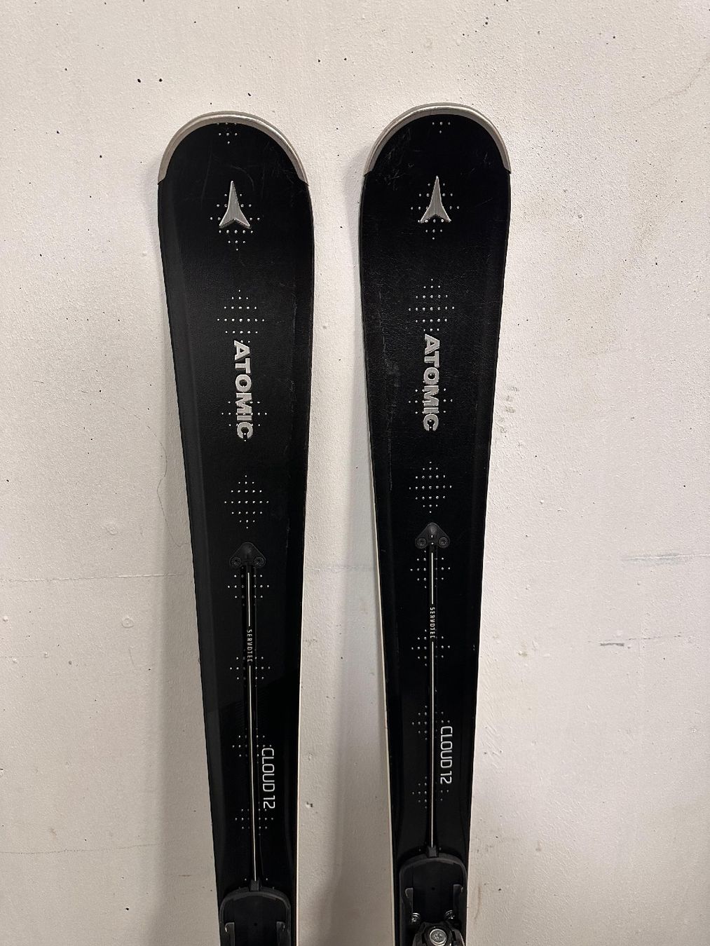 Atomic Sci: Atomic Cloud 12 Ski + Atomic Stöcke – Usato da Heerbrugg venduto da cor_72r7