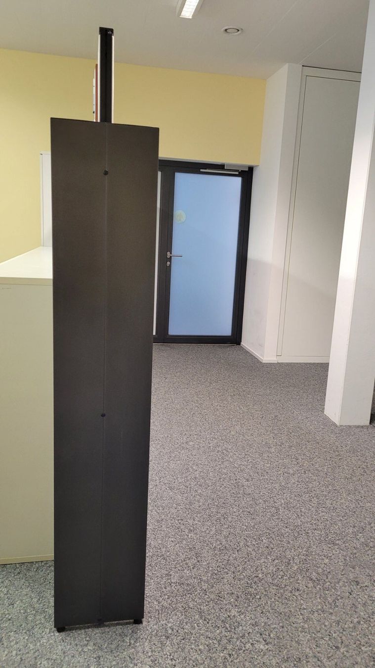 Paraventi: Lärm-Absorbierende Trennwände in Grau – Usato da Wettingen venduto da guc_hbj5 2