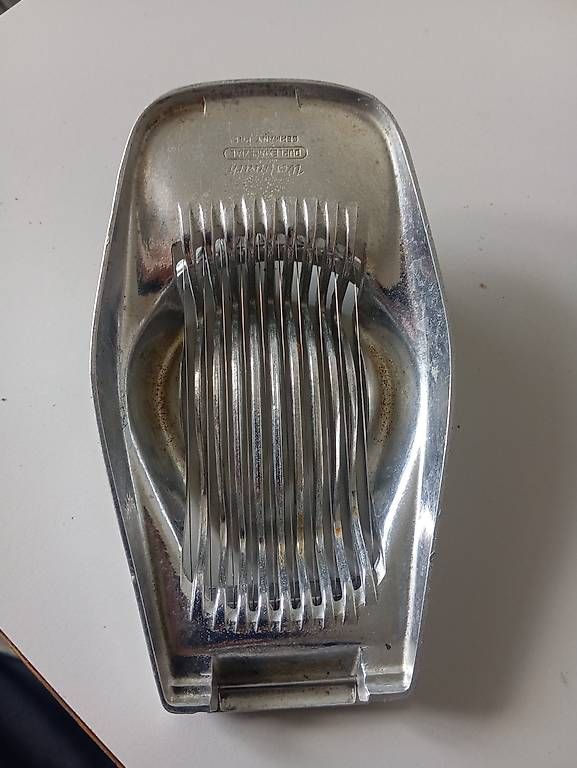 Elettrodomestici da cucina: Vintage Eierschneider  Germany Waldmark – Usato da Basel venduto da Petergunn 2