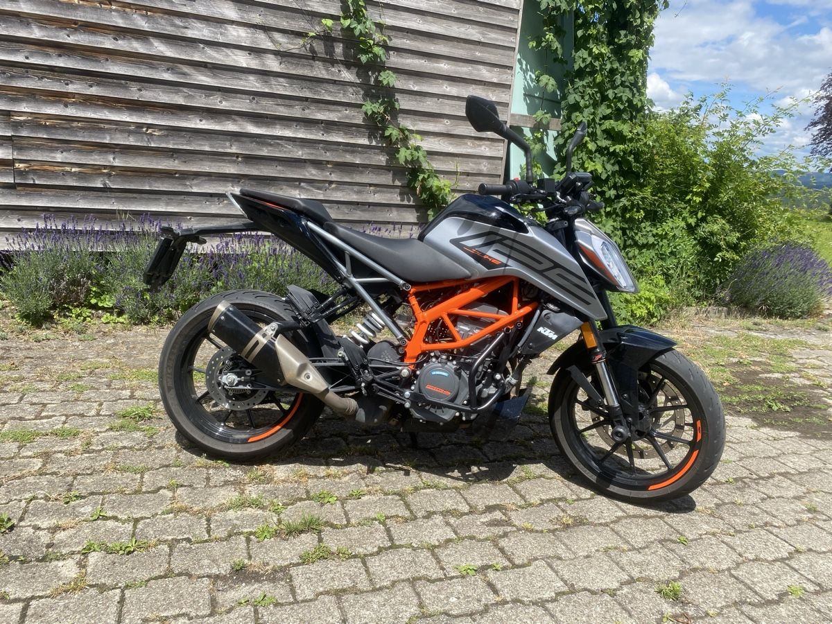 KTM Route: KTM Duke 125 – D'occasion à Arboldswil par sch_2l6h
