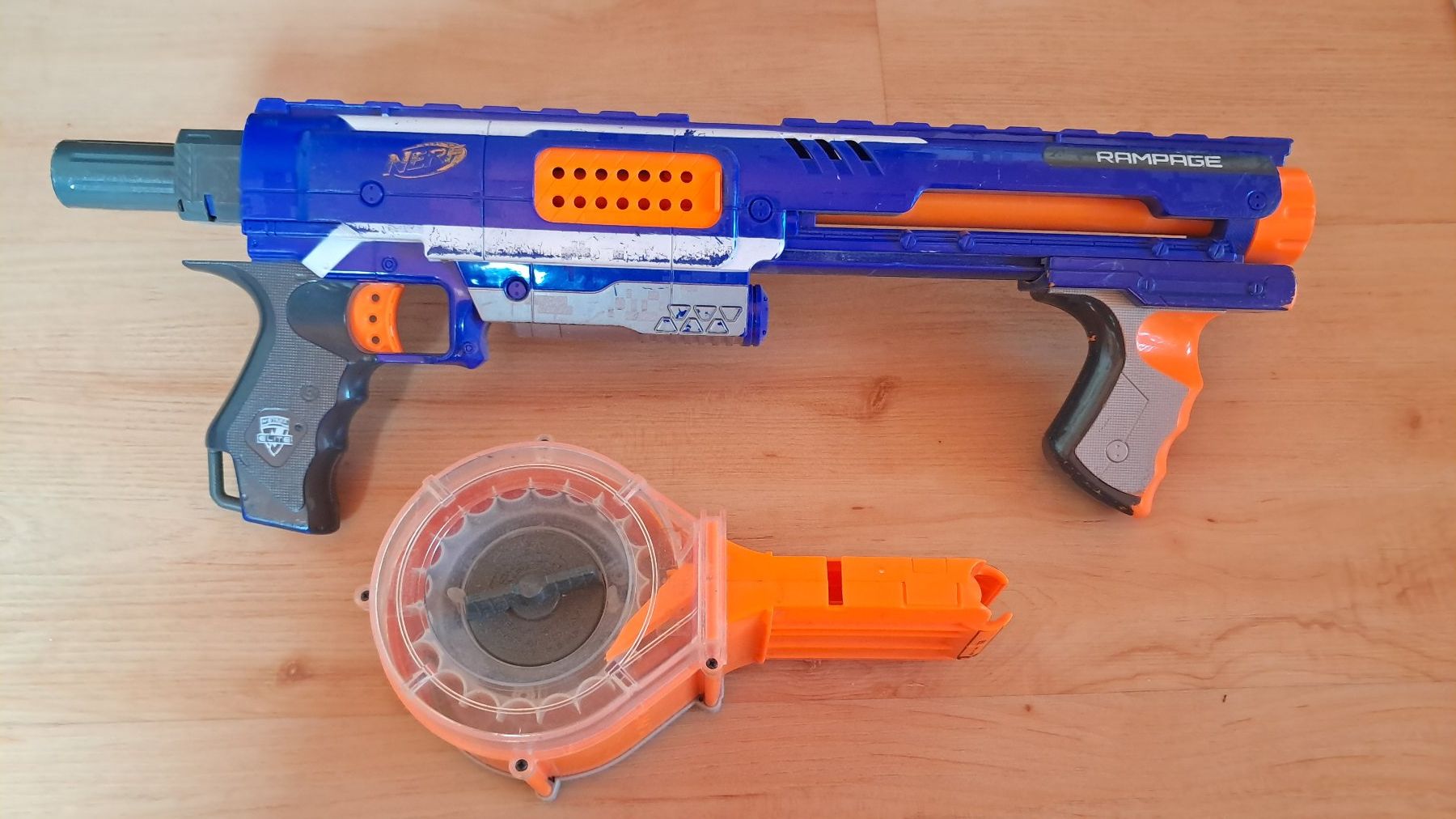 Nerf Giocattoli: Nerf Rampage blau orange – Usato da Uerikon venduto da Jeanne04 1