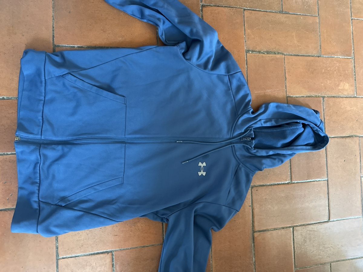 Under Armour Lotti di vestiti: Under Armour Set, neuwertig, Grösse L – Nuovo (secondo la descrizione) da Binningen venduto da nicestuff374 1