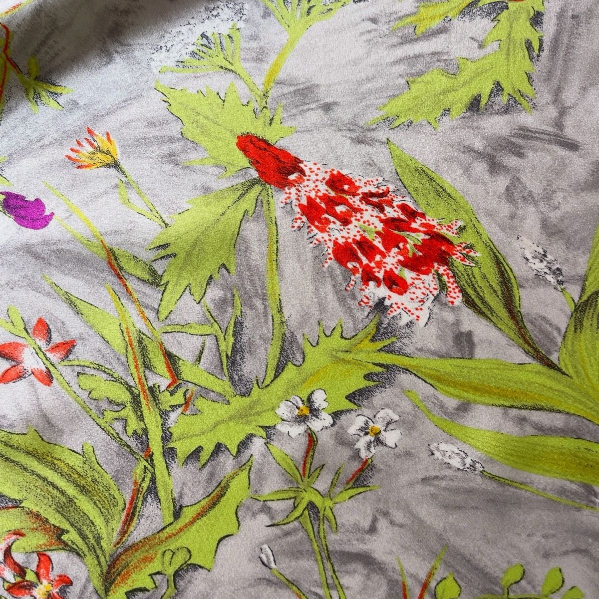 Fabric Frontline Foulards, Tücher & Schals: FABRIC FRONTLINE New Big Silk Scarf – Neu (gemäss Beschreibung) aus Emmen von Avviivva_Com2023 8