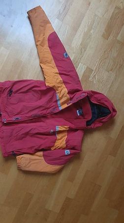 Rote Skijacke, Jack Wolfskin, Grösse 152