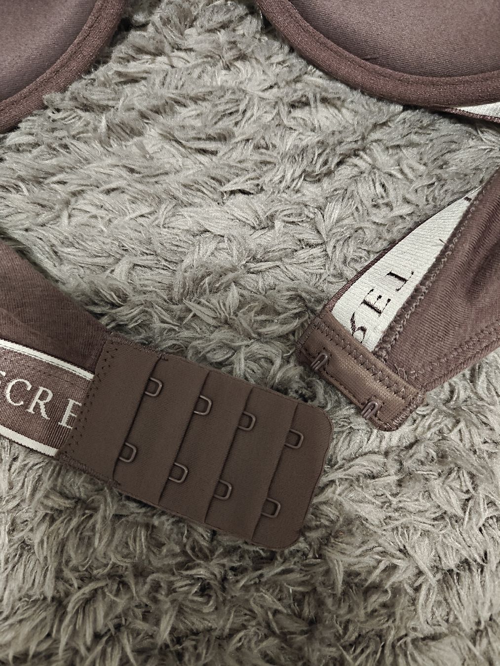 Victoria's Secret Altra biancheria intima: Victoria Secret BH 75E / 34DD – Nuovo (secondo la descrizione) da Pieterlen venduto da Saemelili 3