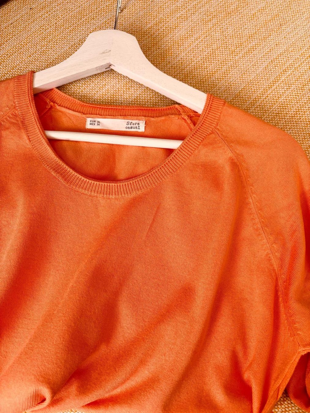 Maglioni & Felpe: Pull léger d'été Sfera Casual - Orange vif - Taille XL – Usato da Romainmôtier venduto da val_r8sn