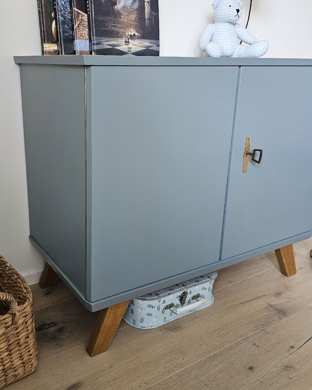 Cassettiere: mid-century/ vintage Kommode/ Sideboard – Nuovo (secondo la descrizione) da Genolier venduto da kids_love_vintage 4