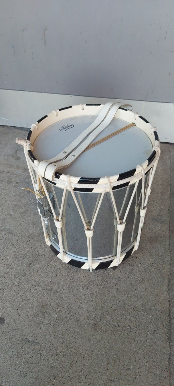 Basler Strumenti musicali: Basler Trommel Gassmann 48x42 Cmm – Usato da Glattbrugg venduto da Swissmusik