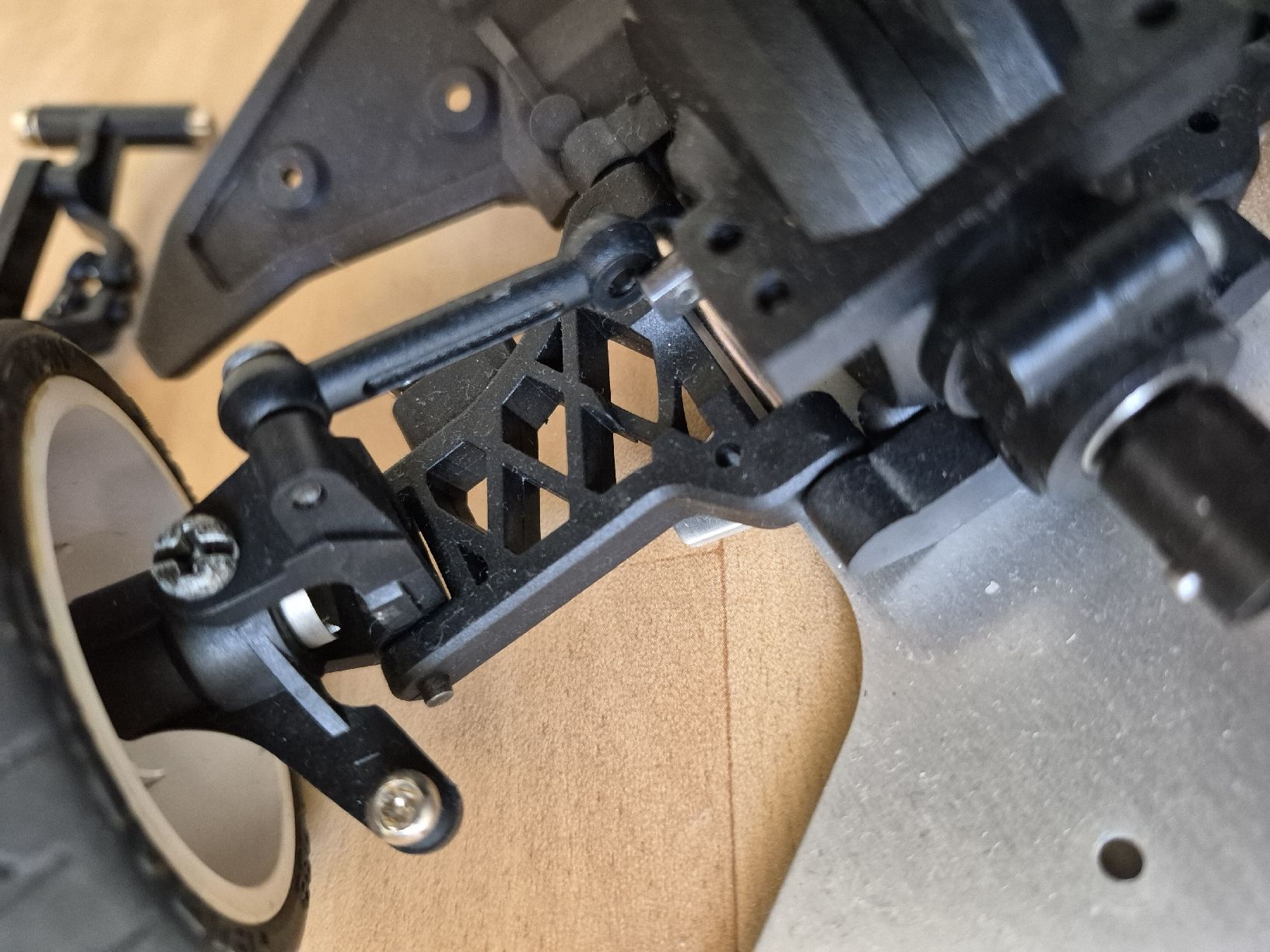 Kyosho Modellismo RC: Kyosho Pure Ten Alpha Ersatzteil – Difettoso da Dielsdorf venduto da BARDARRU 7