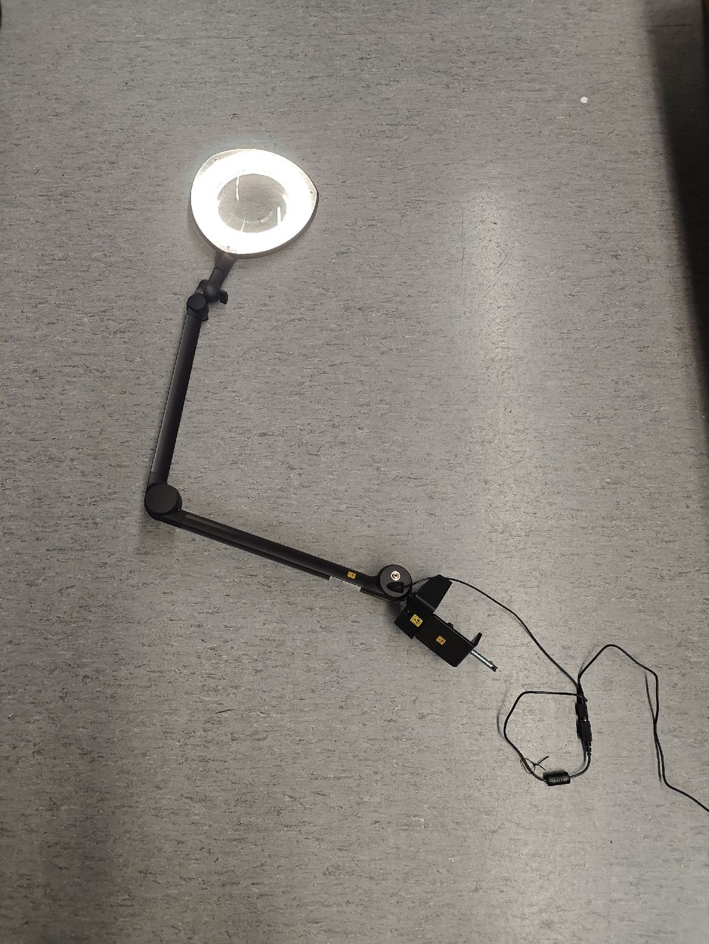Lampade: Waldmann RLLQ 48/2 Lampe – Usato da Bütschwil venduto da Patrick4z