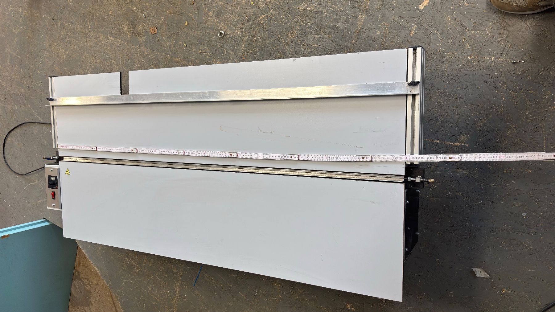 Toutes les machines: Kunststoff - Biegemaschine i-concept IC100-1300 – D'occasion à Sissach par swxx5 6