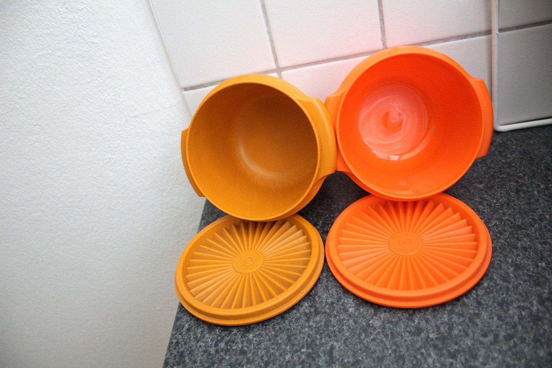Tupperware Contenitori & Simili: Vintage, 2 x Tupperware , 9.5 x 11.5 cm – Usato da Locarno venduto da fripui 2