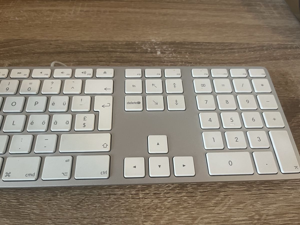 Apple Claviers: Apple Magic Keyboard  – D'occasion à Frauenfeld par vla_8nfr 2