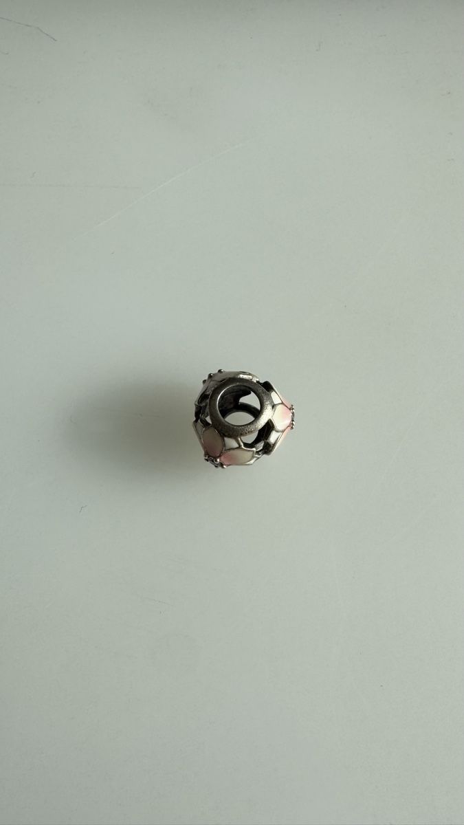 Pandora Altri gioielli: Pandora Charm Blume – Usato da Wattwil venduto da chi_11o 1
