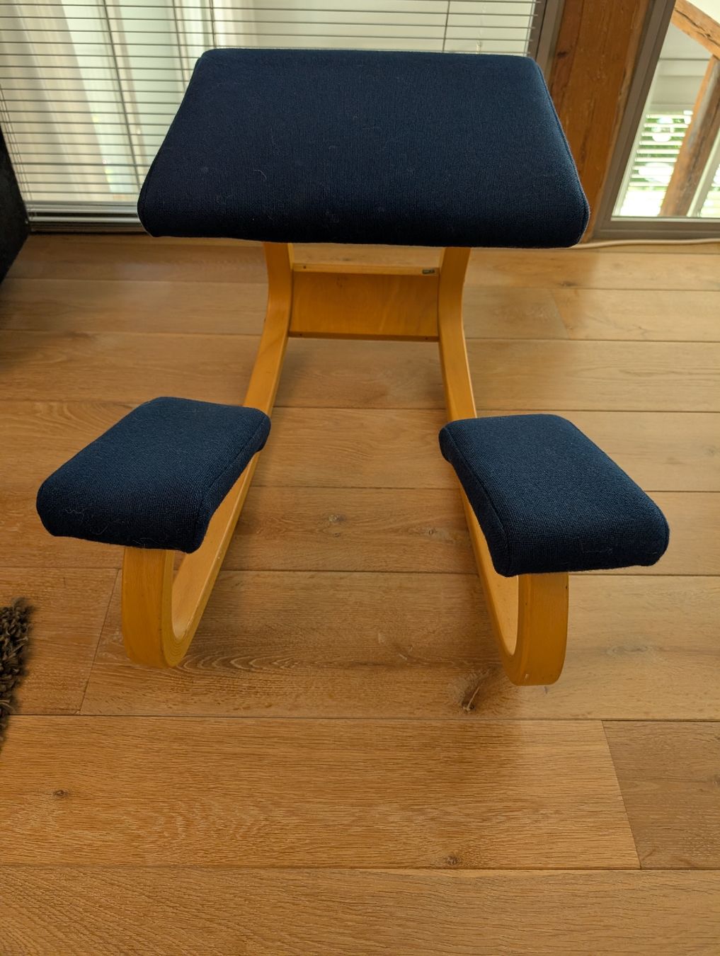 Stokke Chaises: Stokke Kneeling Chair – D'occasion à Volketswil par mlauritse