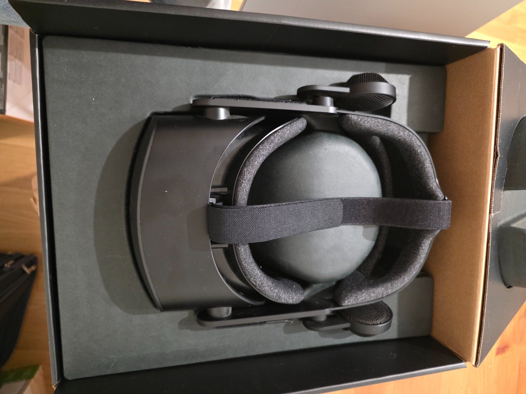 Hewlett Packard VR Brille: VR Brille HP Reverb G2 VR Inkl 2 Controller – Gebraucht aus Basel von Domiburk 5