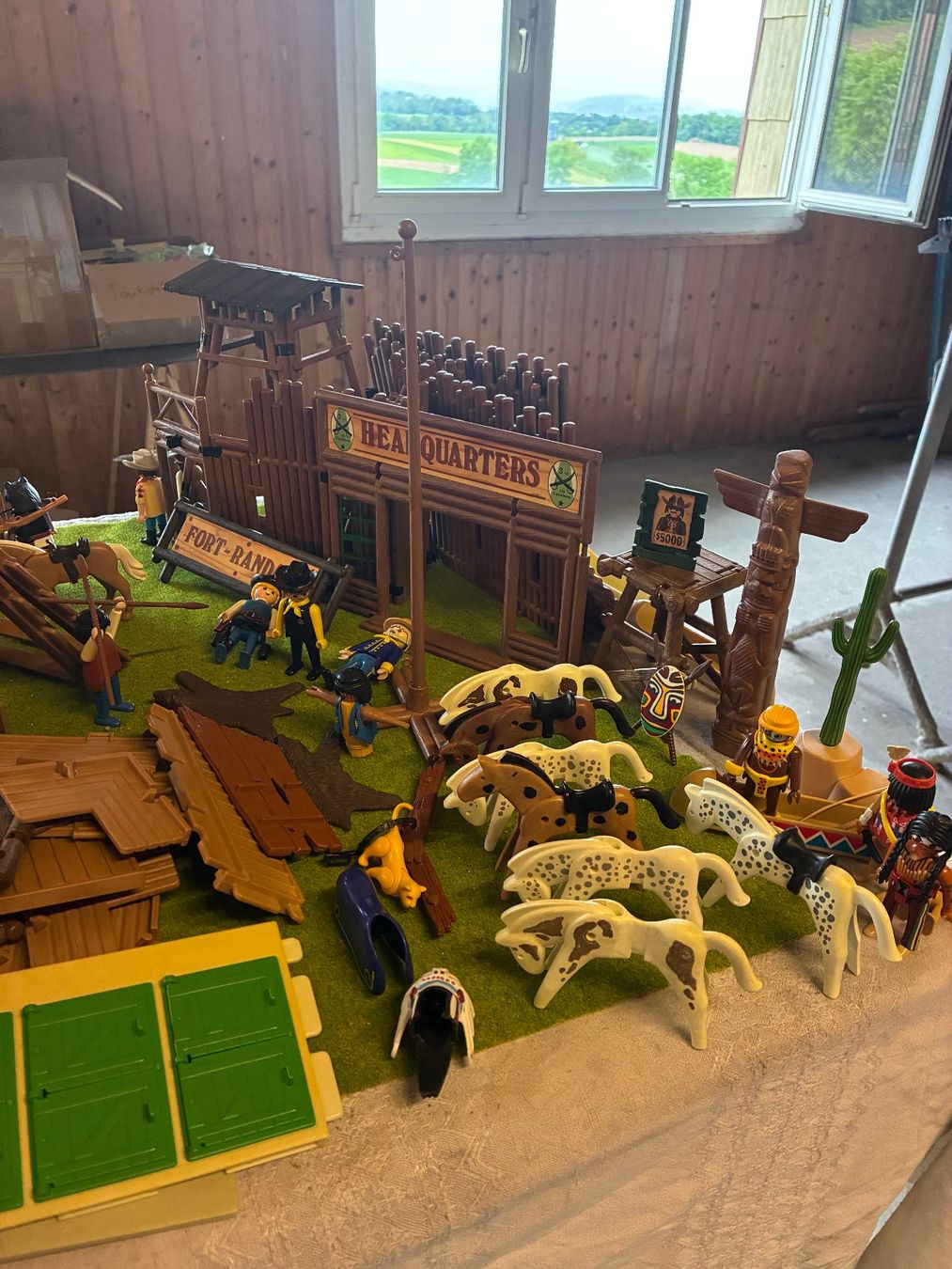 Playmobil Giocattoli: Playmobil Cowboy+Indianer – Usato da Ueberstorf venduto da gui_f2q8 1