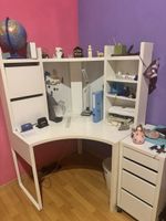 Eckschreibtisch weiss mit Aufsatz und Schubladen