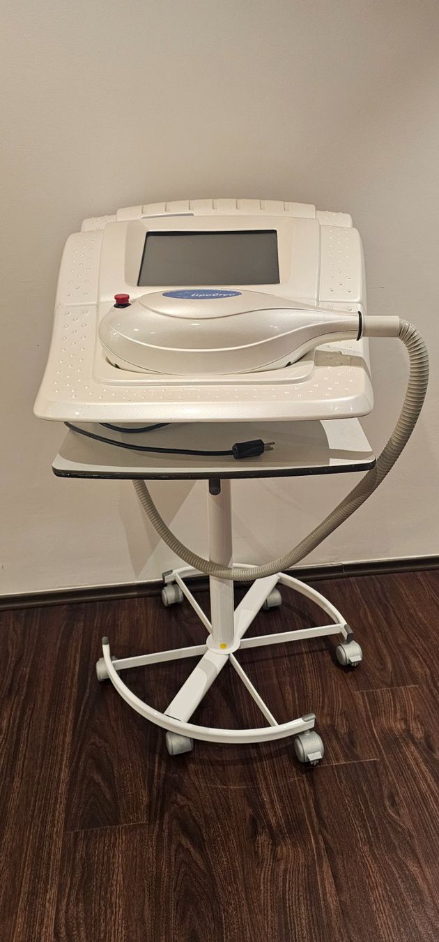 Attrezzature mediche: Kryolipolyse Gerät – Usato da St. Gallen venduto da 62_Kaiser 1