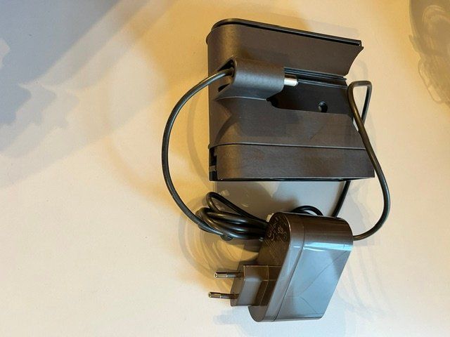Dyson Aspirateurs & Accessoires: Dyson DC 34 - Handstaubsauger – D'occasion à Adliswil par OurChance 3