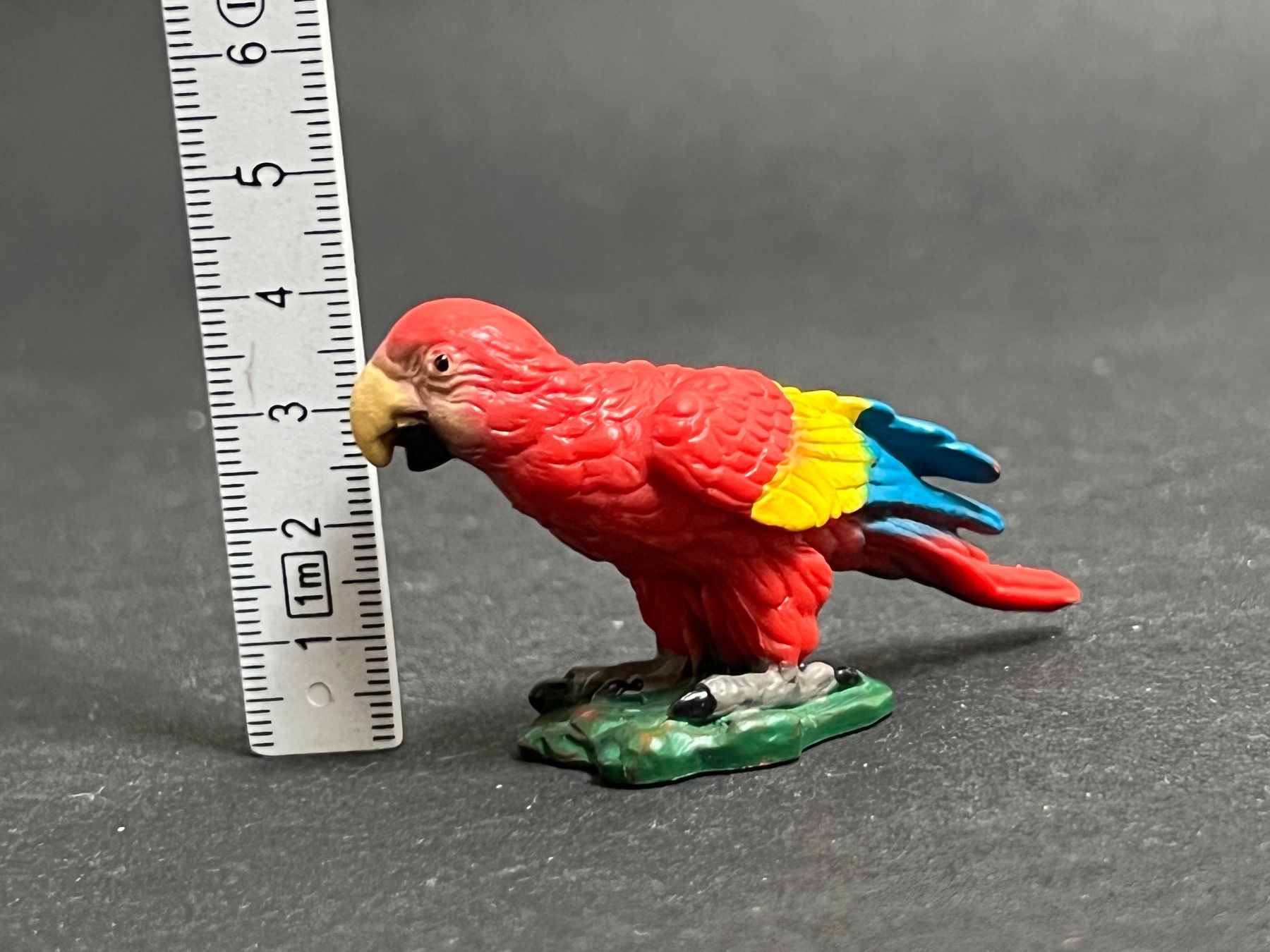 Schleich Statuette: Schleich 14329 Papagei, rot – Usato da Ennetbaden venduto da mapa05 2