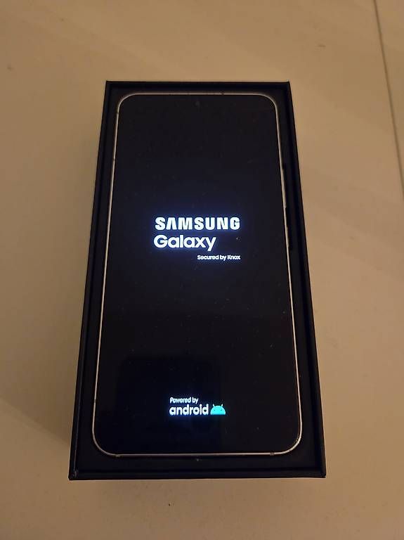 Handys / Smartphones: Samsung Galaxy S22 – Gebraucht aus Minusio von Eduard8991 1