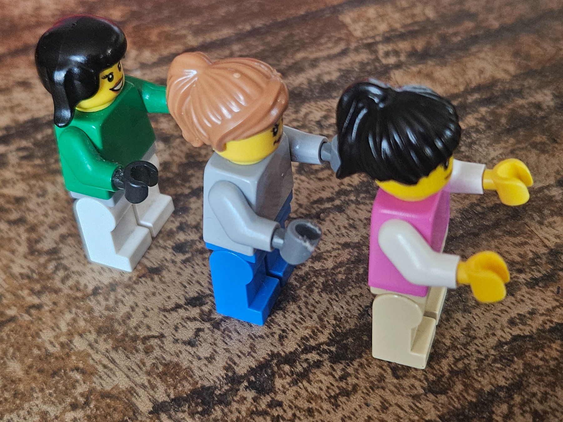 Lego Kit di costruzioni: lego lot de 3 figurines – Usato da Confignon venduto da Ecrofigs 3