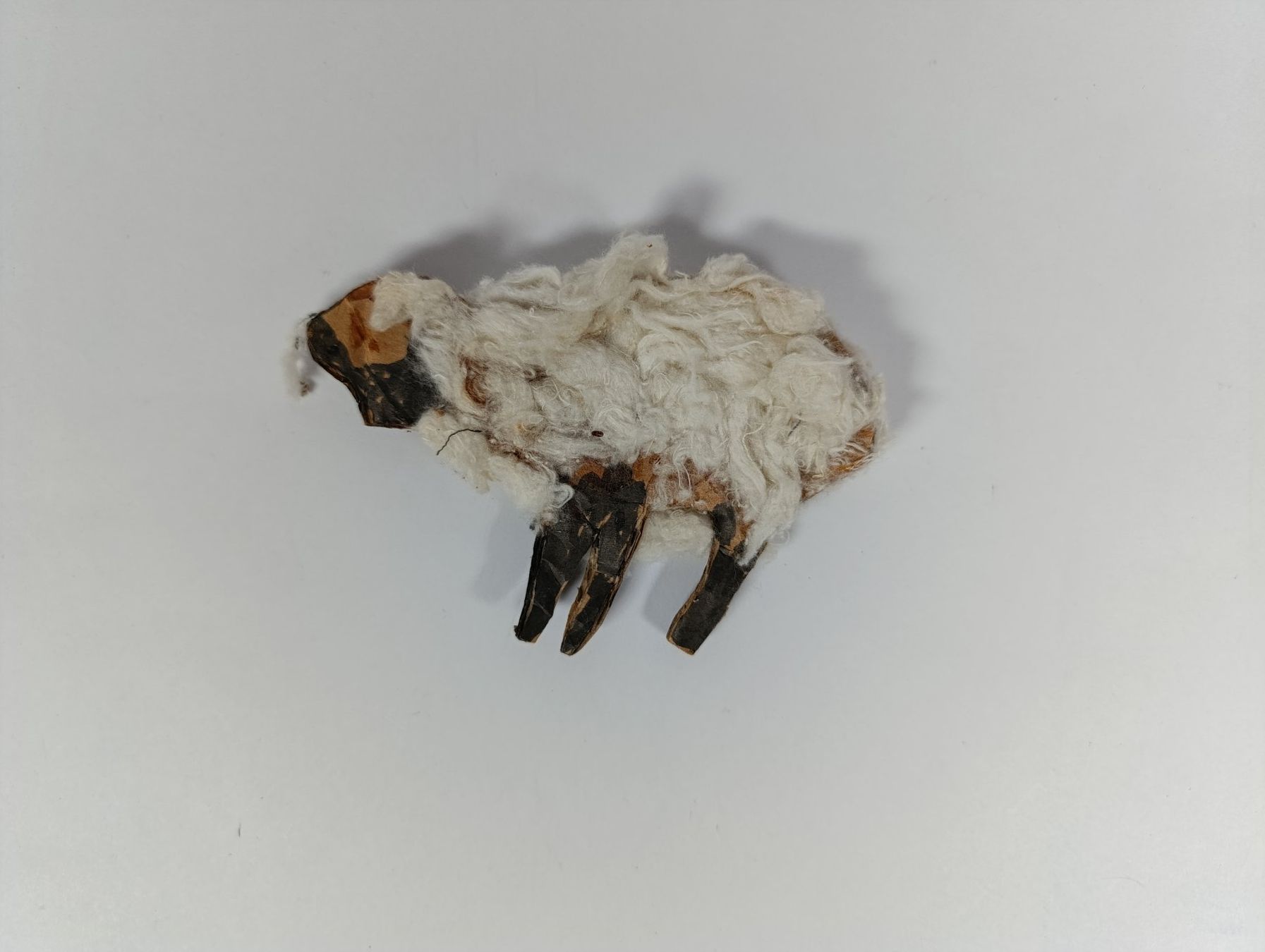 Bambole: Poupée bedouine égyptienne gris avec mouton – Usato da Thielle venduto da Plusvalue_Neuchatel 3