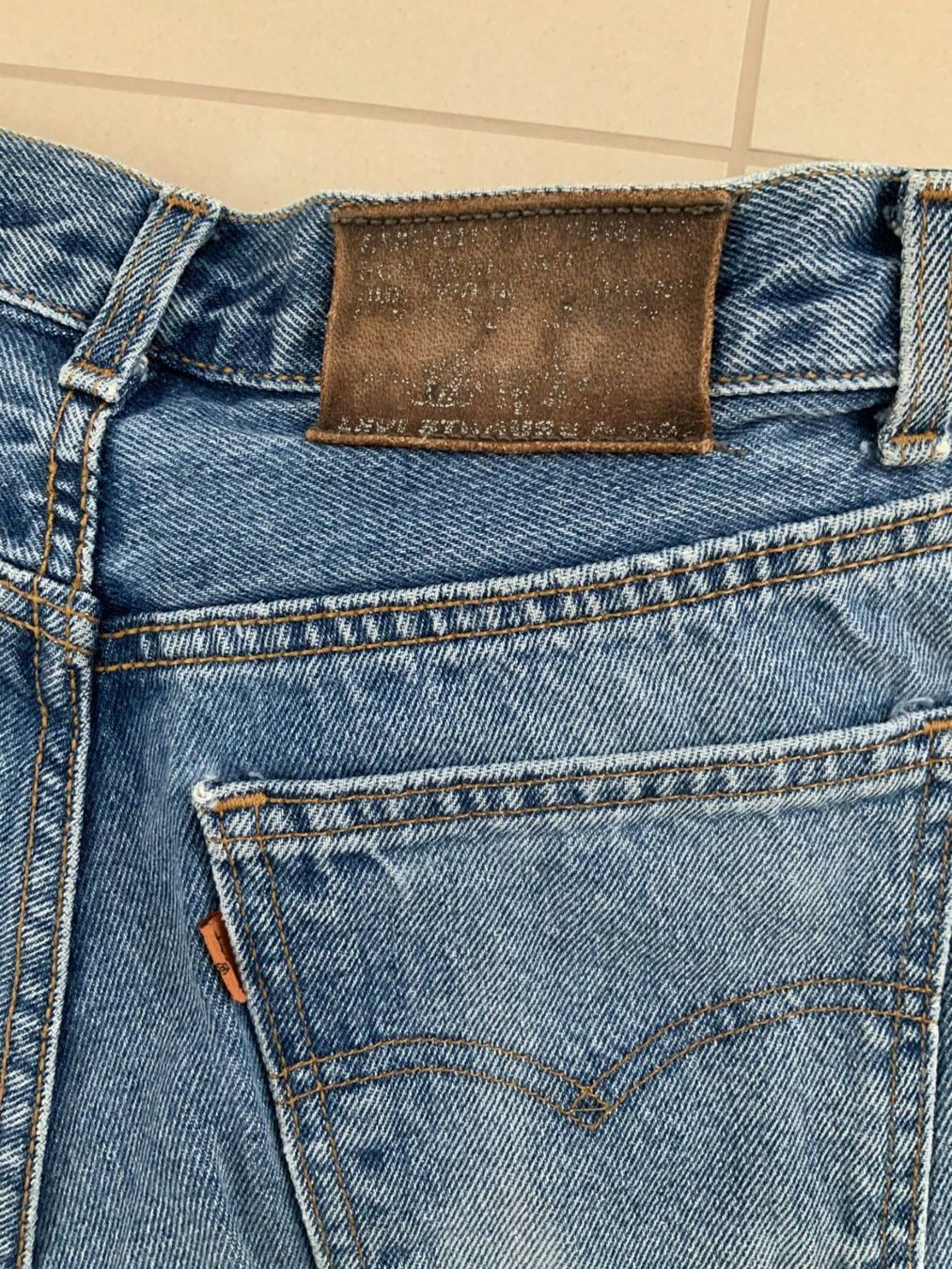 Levi's Jeans: Levi's Jeans 726 Unisex – Gebraucht aus Wil SG von horizonte254 2