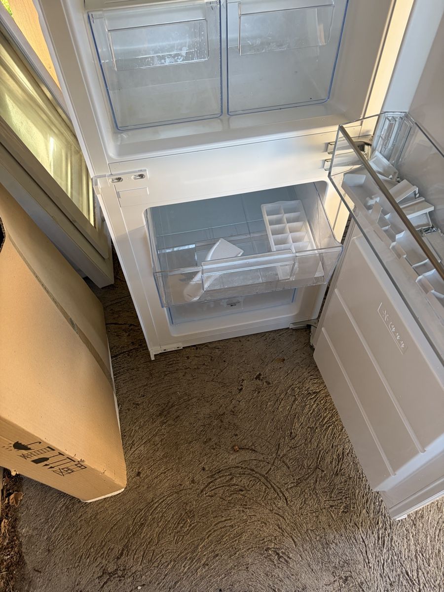 Electrolux Frigoriferi: Kühlschrank Electrolux 178 – Nuovo (secondo la descrizione) da Andwil TG venduto da sirknollte 5