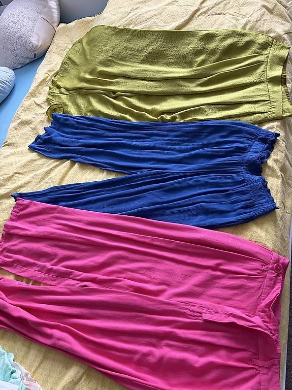 Pantalons: Damenhosen  – D'occasion à Klingnau par sab_p28m
