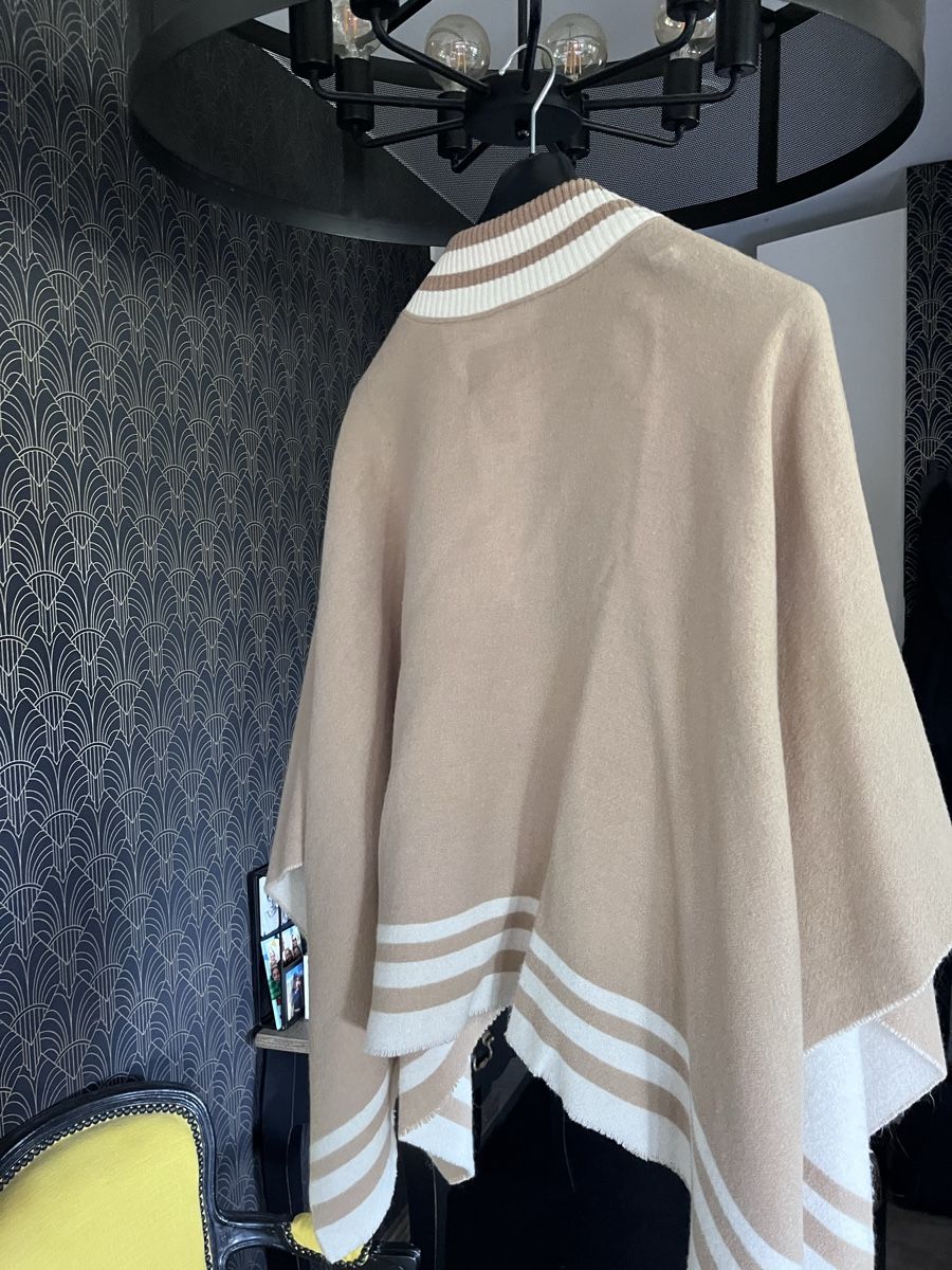 Riani Altro in Moda donna: Poncho beige élégant et chaud, marque Riani,  – Usato da La Chaux-de-Fonds venduto da eli_9dy8 2
