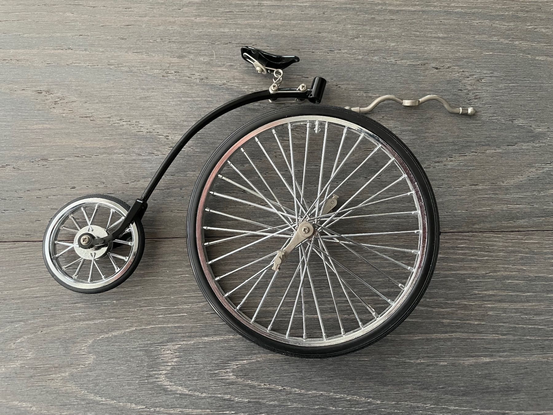 Kit di modellismo & Modellini statici: Teile zu einem Hochrad – Usato da Hünenberg venduto da Betsch1