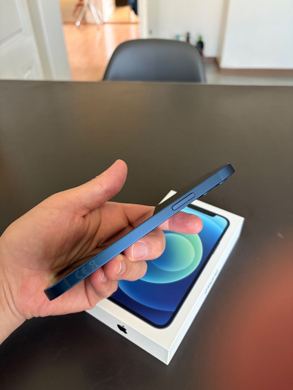 Apple Telefoni cellulari / Smartphones: iPhone 12 128GB 5G Bleu – Usato da La Chaux-de-Fonds venduto da Amiral_Gordon 4