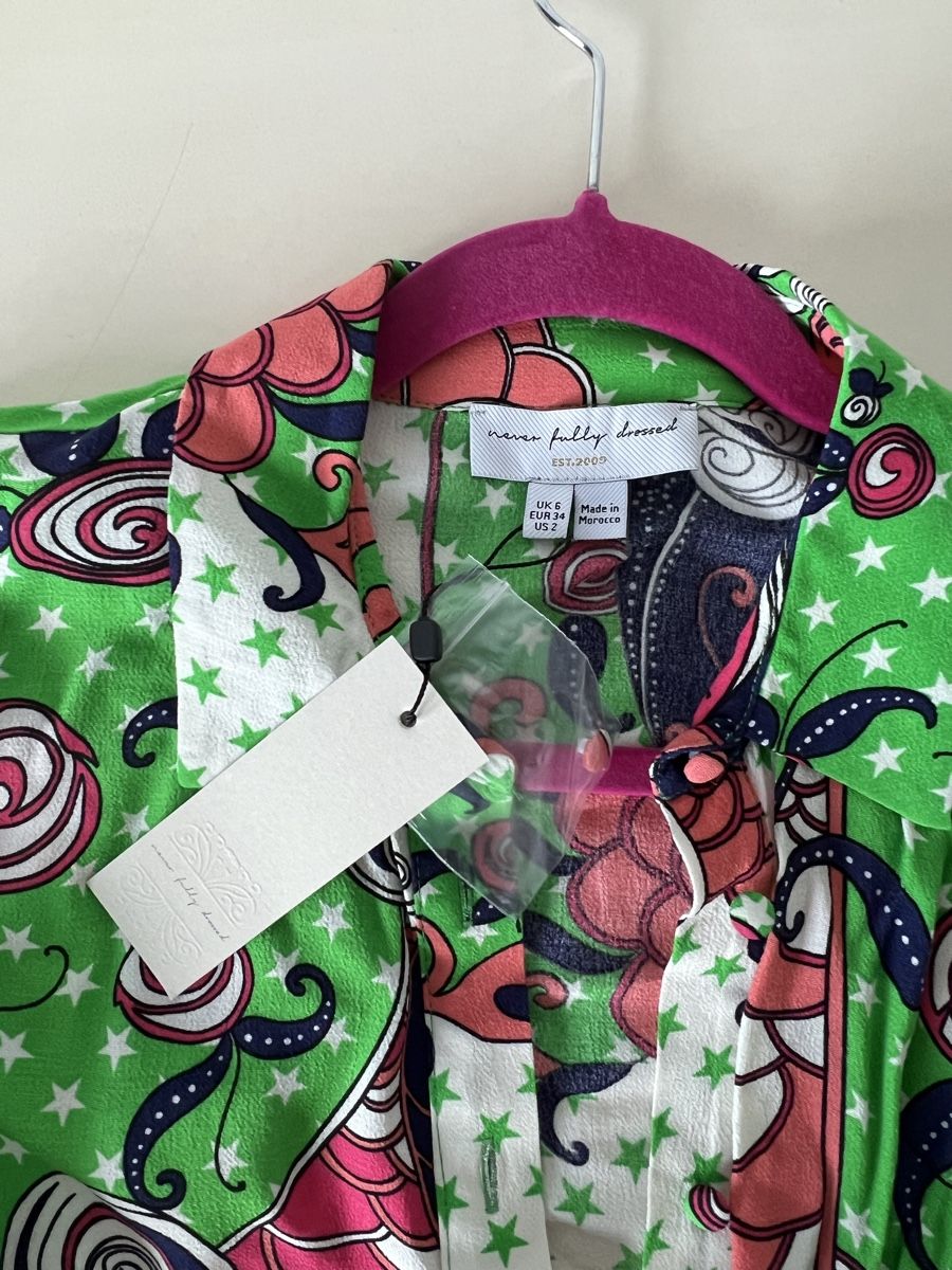Camicette: NEW with Tags Blouse from Never Fully Dressed – Nuovo e nell'imballaggio originale da Kilchberg venduto da AK_KB 1