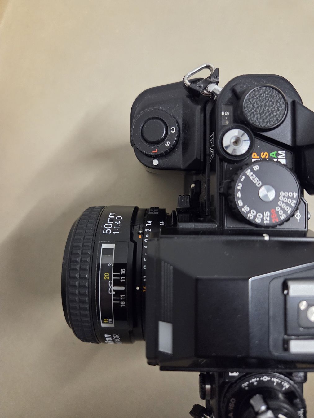 Nikon Fotocamera: Nikon FA Spiegelreflexkamera mit Objektiv – Usato da Dietikon venduto da Allegra34 4