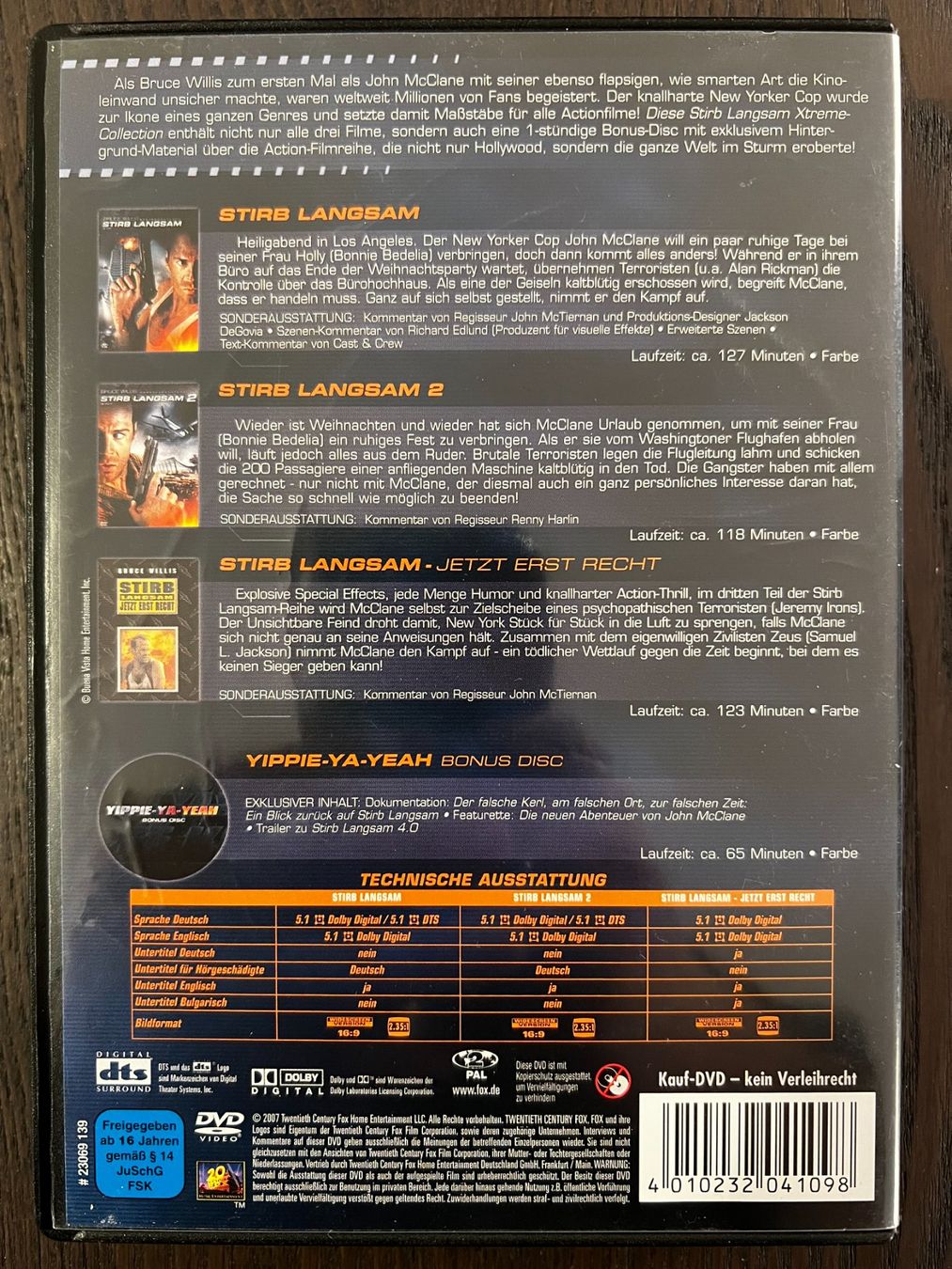 Tutti i DVDs: Stirb langsam - Teil 1 bis 3 - Xtreme Collection – Usato da Zürich venduto da FilmFreunde 1