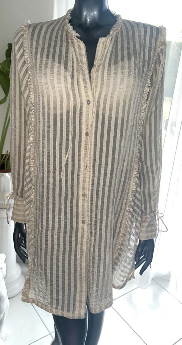 Massimo Dutti Tuniche: MASSIMO DUTTI TUNIKA GR. M neuwertig – Nuovo (secondo la descrizione) da Unteraegeri venduto da MH203