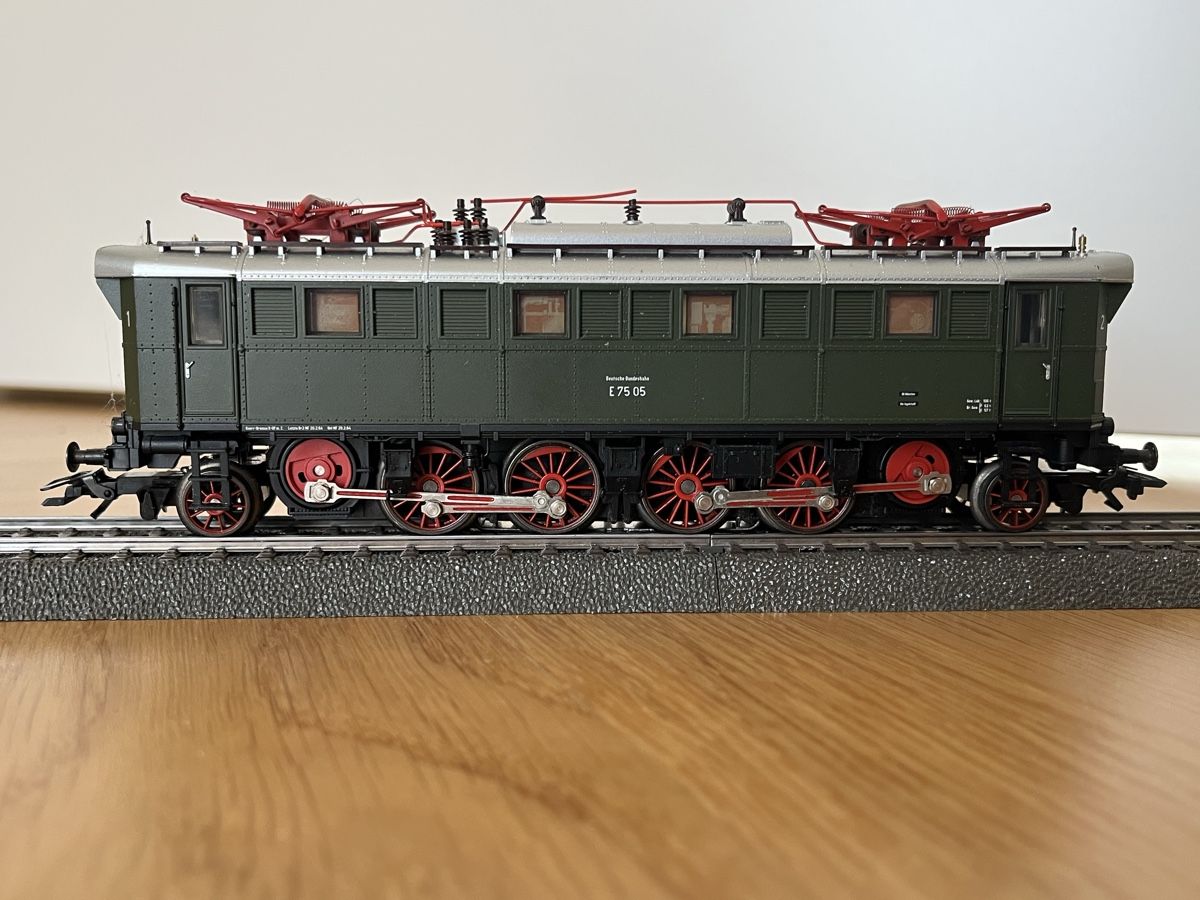 Märklin Modelleisenbahnen: DR BR E 75 Märklin digital – Gebraucht aus Basel von Re620_11627 3