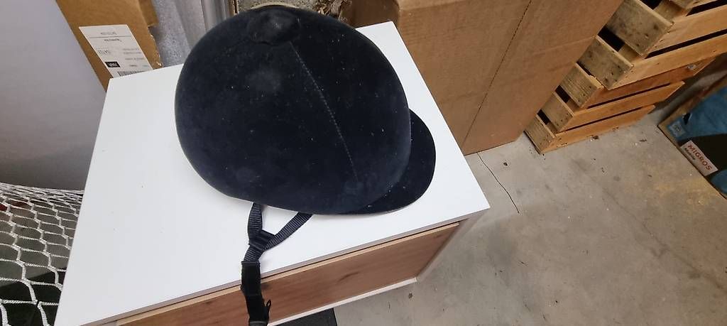 Helme: Reithelm Gr.53 wenig gebraucht  – Gebraucht aus Biel/Bienne von sheila7002