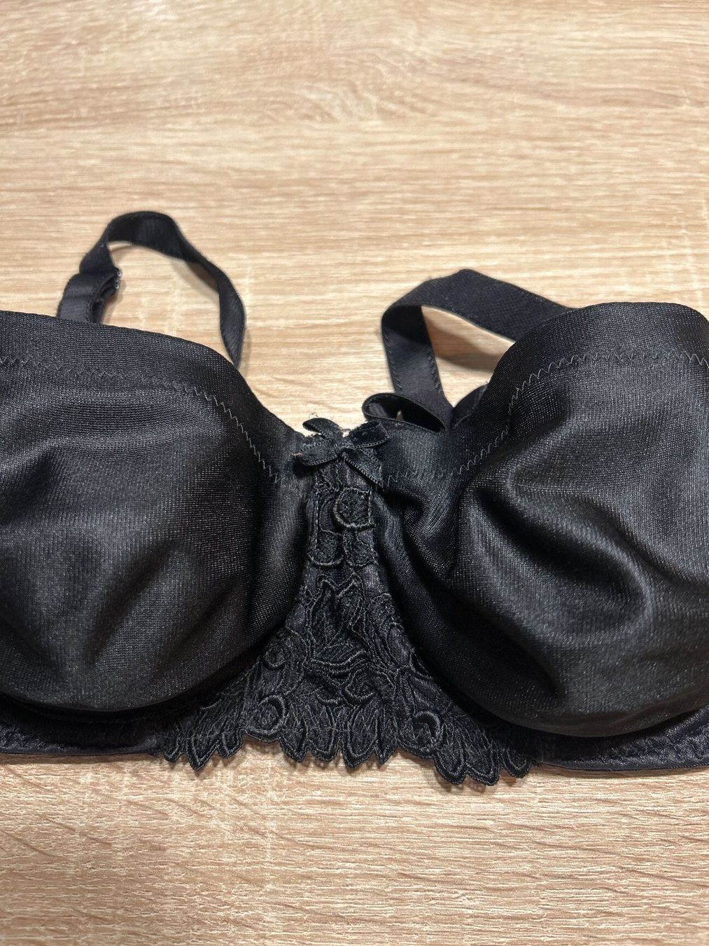 Chantelle Altra biancheria intima: BH mit Spitzen schwarz von Chantelle – Usato da Brunnen venduto da Nala2929 1