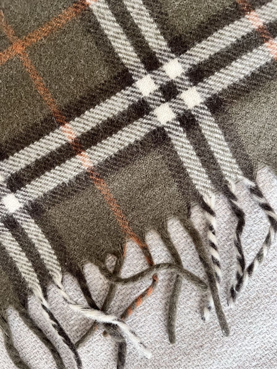 Burberry Foulard & Sciarpe: Burberry scarf wool check pattern olive green color – Usato da Lausanne venduto da Danash 2