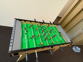 Tischfussball (Töggelikasten)