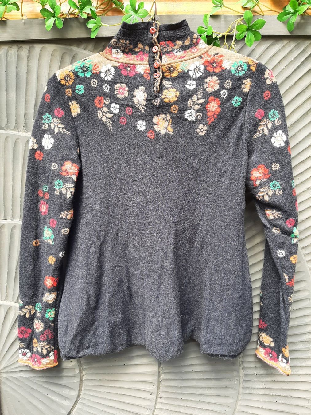 Pullover & Sweatshirts: IVKO Pullover / Pulli aus dem Nile Shop M 38 – Gebraucht aus Bern von Preloved.Nile.4.Sale 1