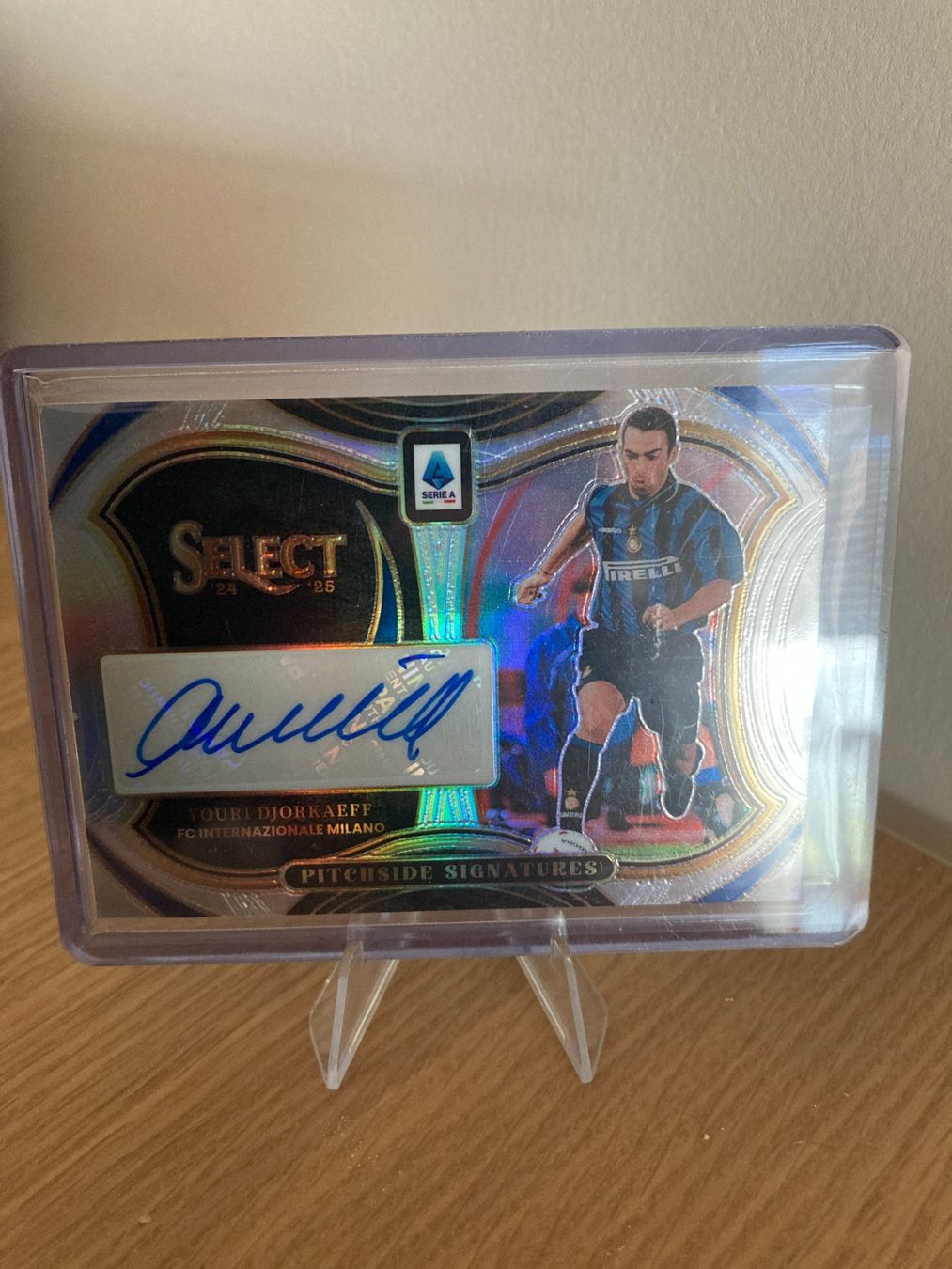 Panini Cartes à collectionner: Panini Select Serie A 2024-2025 - Youri Djoarkaeff Auto – Neuf (Voir description) à La Tour-de-Peilz par Tyalos_Cards