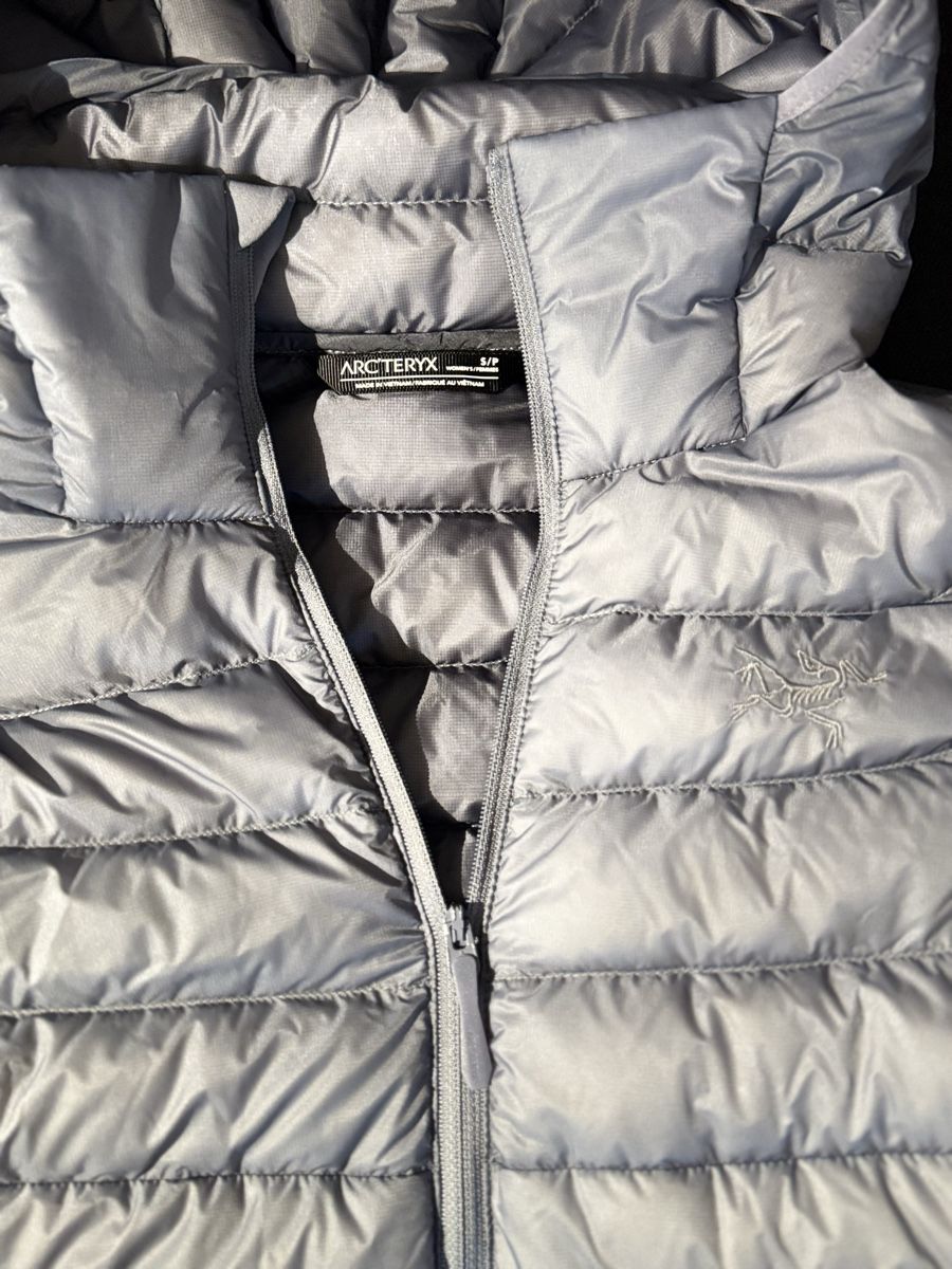 Arcteryx Jacken: Arc'teryx Daunenjacke Damen Grösse S – Neu (gemäss Beschreibung) aus Chur von ropa68 2