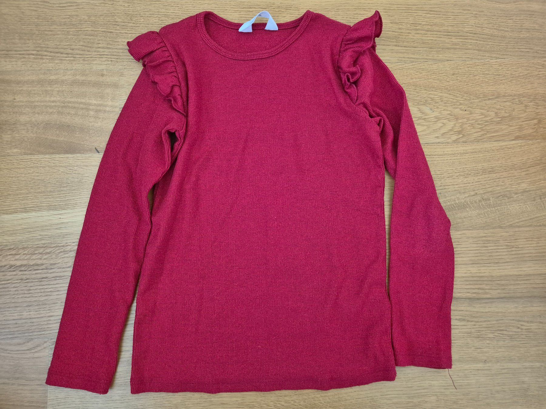 Lotti & Set di vestiti: Diverse Mädchenkleider Gr. 134/140 – Usato da Adliswil venduto da Al05 8