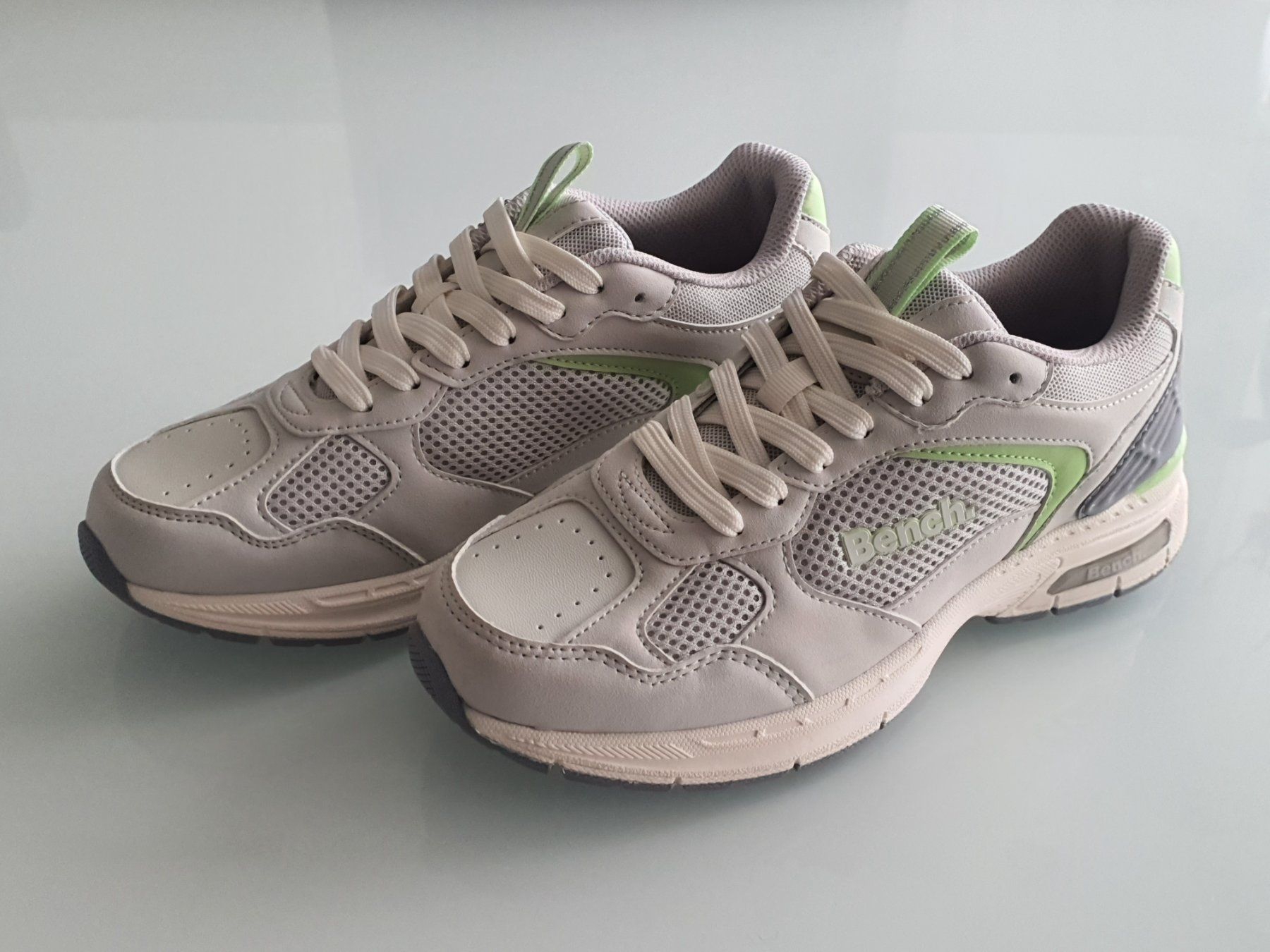 Bench Scarpe per ragazze: Gr. 37 - Bench. Sneaker, Neu – Nuovo e nell'imballaggio originale da Nürensdorf venduto da SunshineKinderschuhe